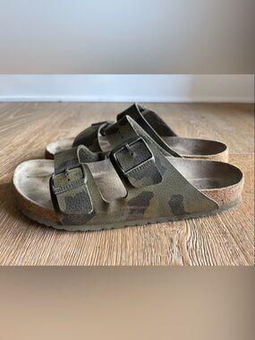 Birkenstock Sandal in Camo